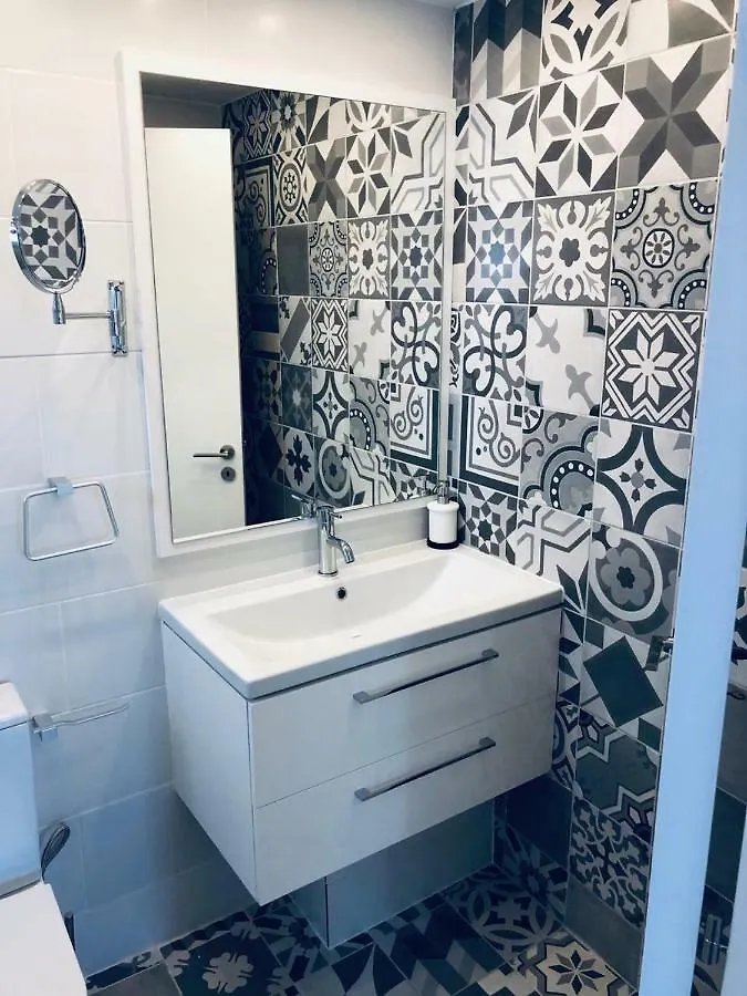White 11 Aparthotel Larnaca