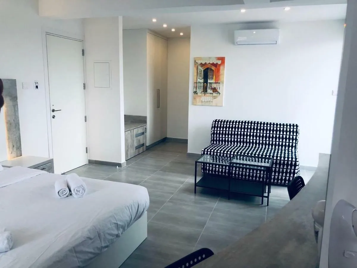 ***  White 11 Aparthotel Larnaca Cyprus