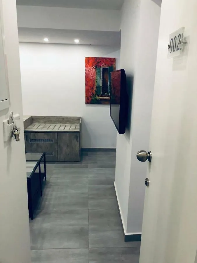 White 11 Aparthotel Larnaca