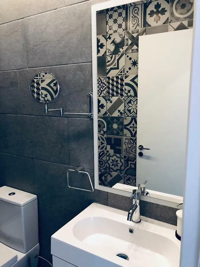 White 11 Aparthotel Larnaca