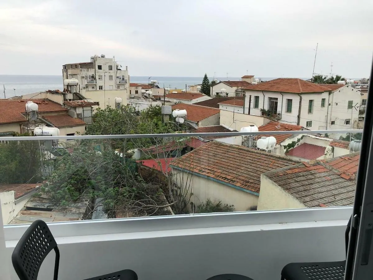 White 11 Aparthotel Larnaca